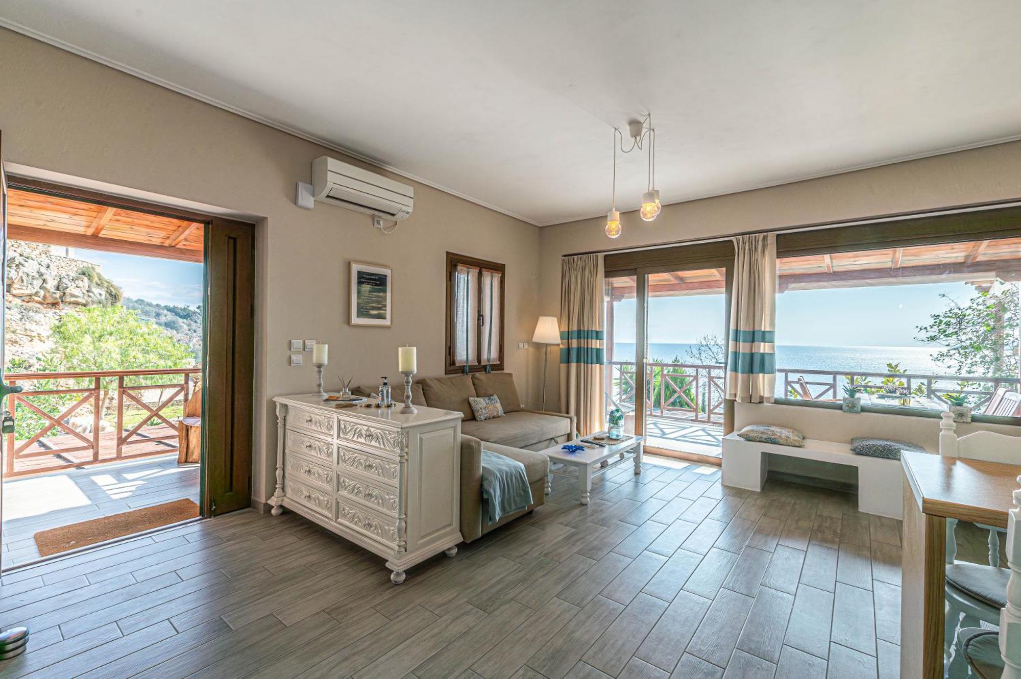 Paralio Astros Beachfront Suites Xiropigado Exterior foto
