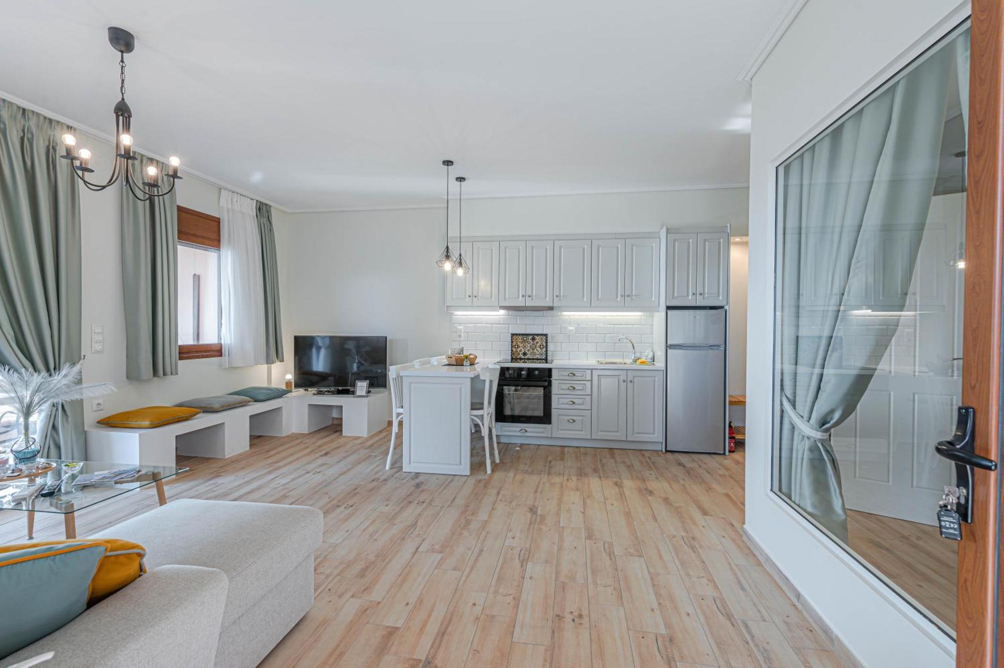 Paralio Astros Beachfront Suites Xiropigado Exterior foto